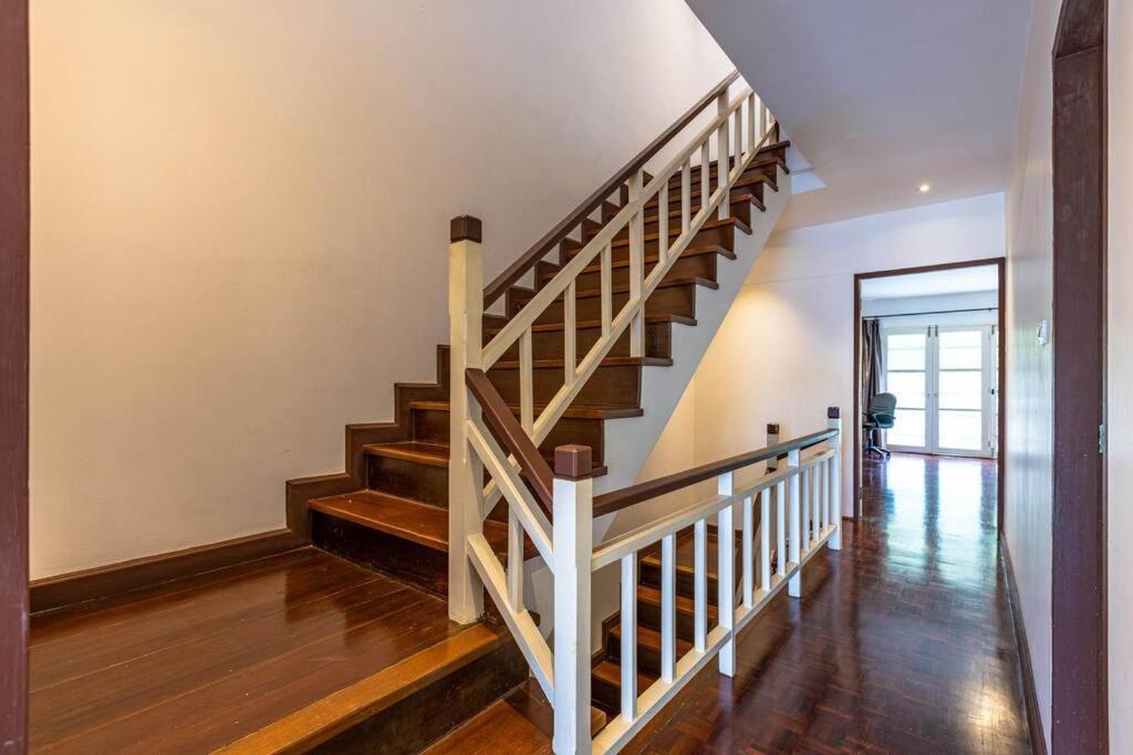 Holiday home 4 Bedroom Townhouse In Great Location!