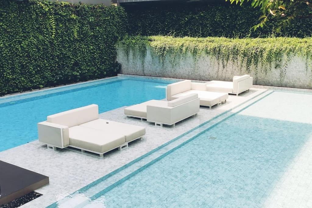 Căn hộ Dusit D2 - In The Heart Of Hua Hin, Walk To The In 6 Minutes 400m, Free Wifi *