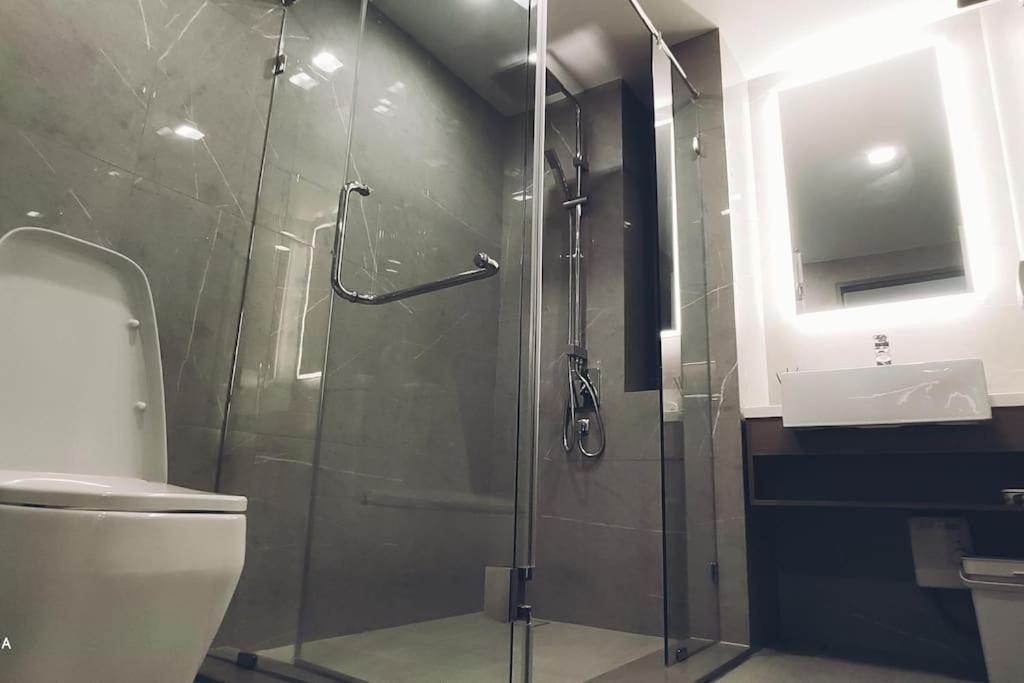 Căn hộ Dusit D2 - In The Heart Of Hua Hin, Walk To The In 6 Minutes 400m, Free Wifi *