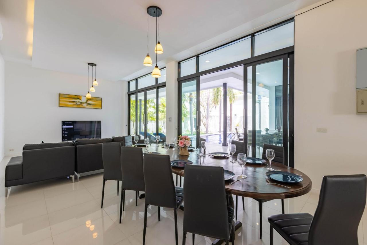 3 Bedroom Pool Bl2 Ferienhaus *