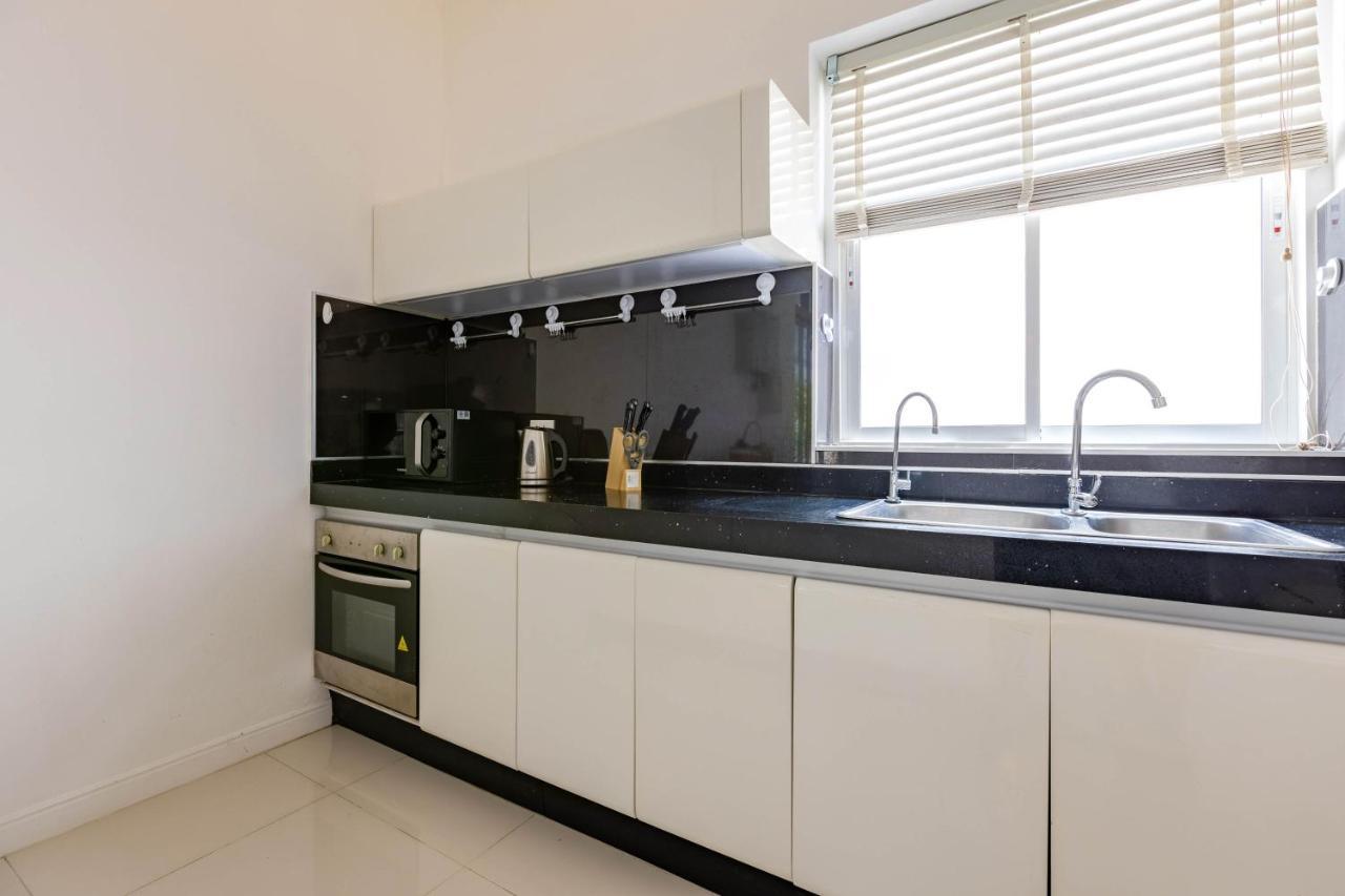 3 Bedroom Pool Bl2