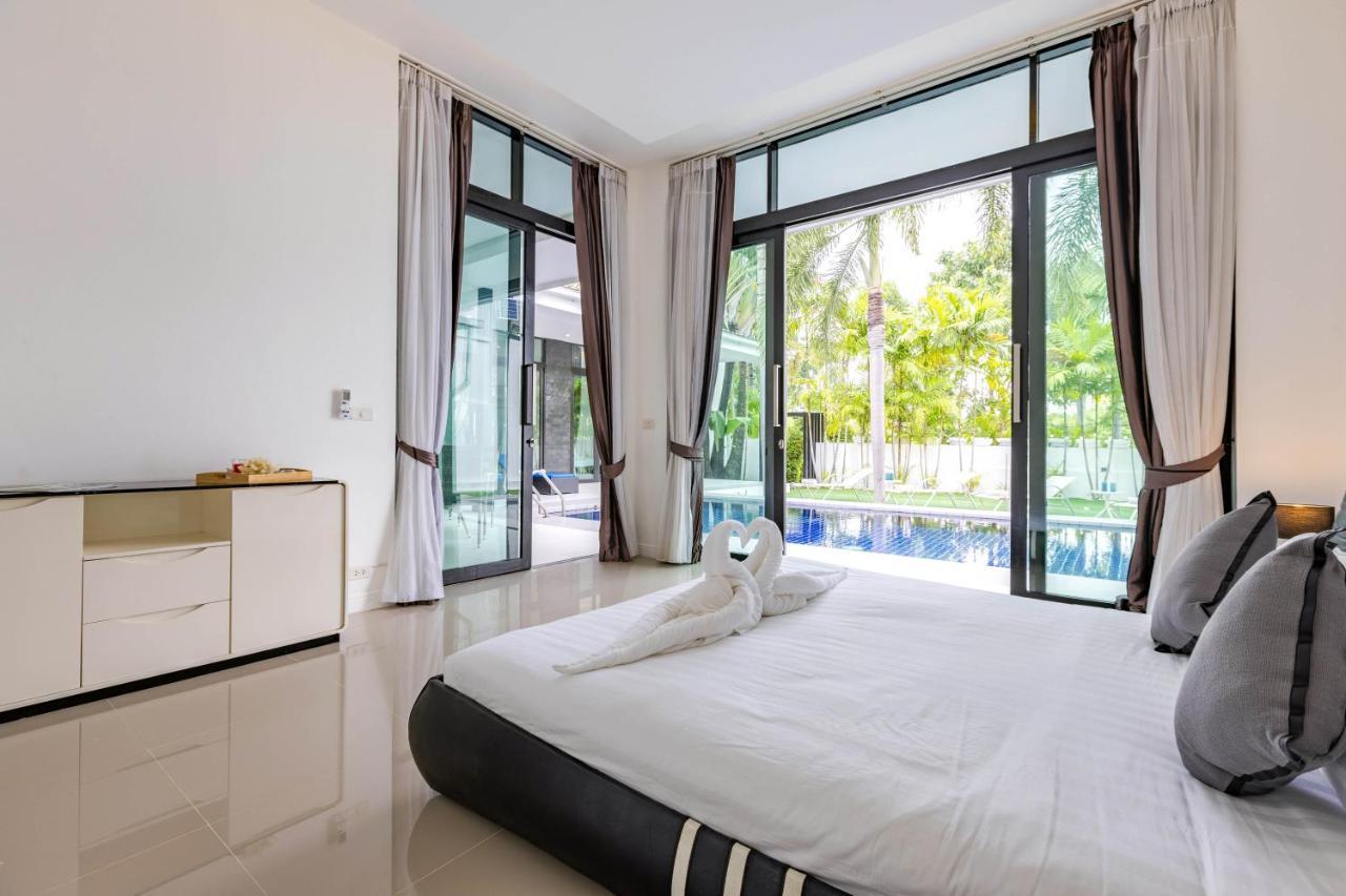 3 Bedroom Pool Bl2 Ferienhaus