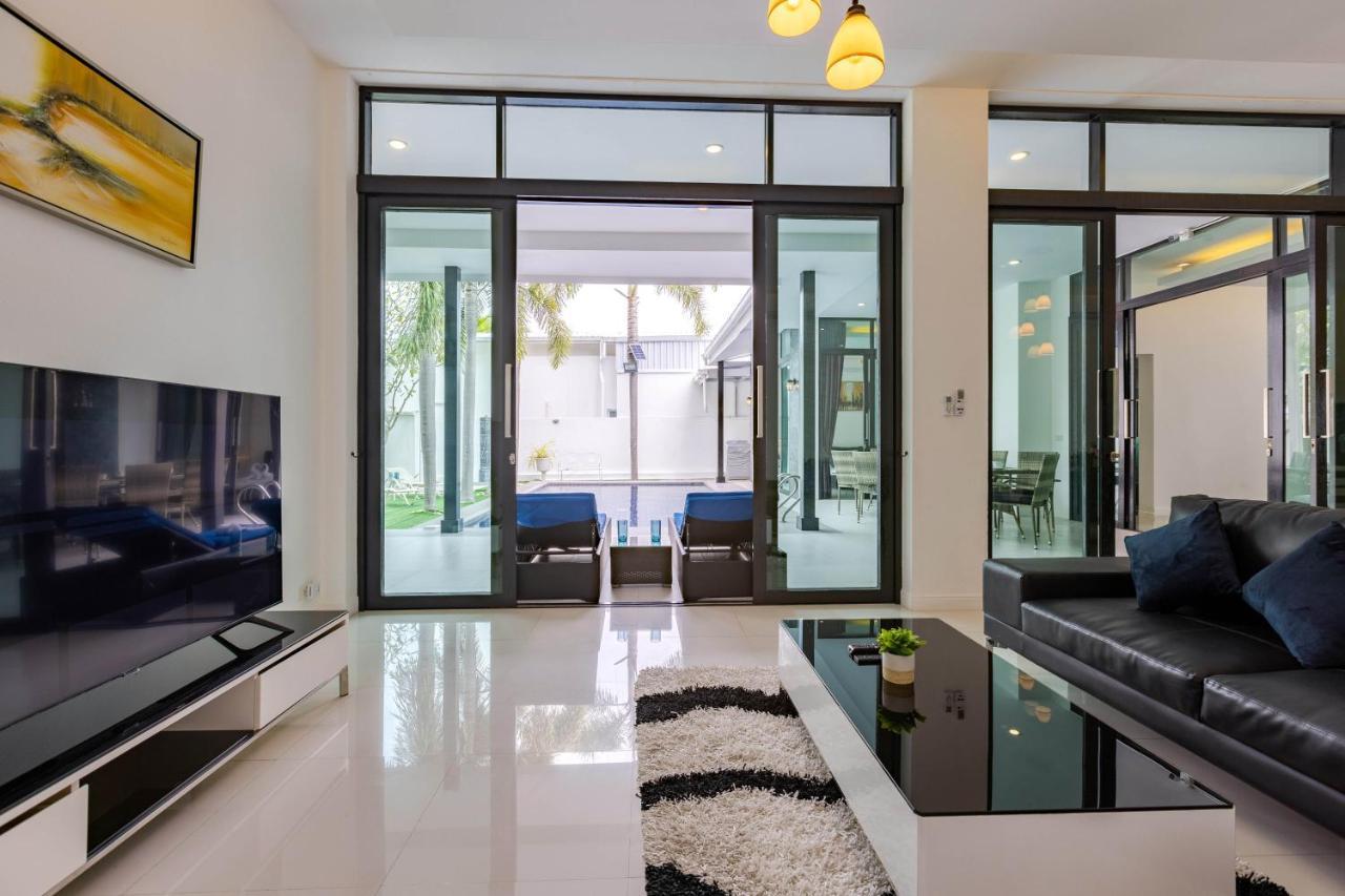 Ferienhaus 3 Bedroom Pool Bl2 *