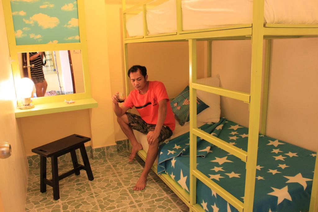 Tid Tarad Hostel *