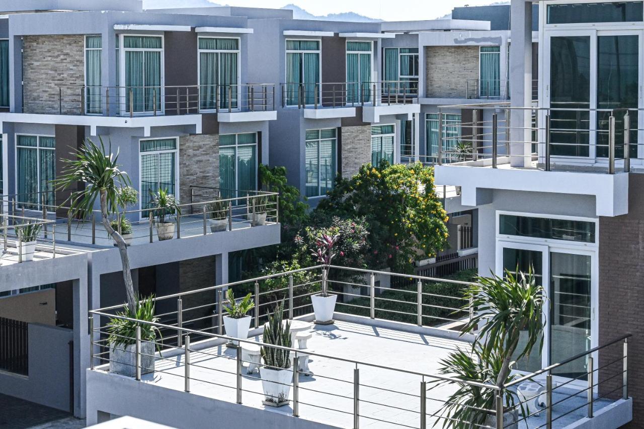 Hotel Golden Sea 4*