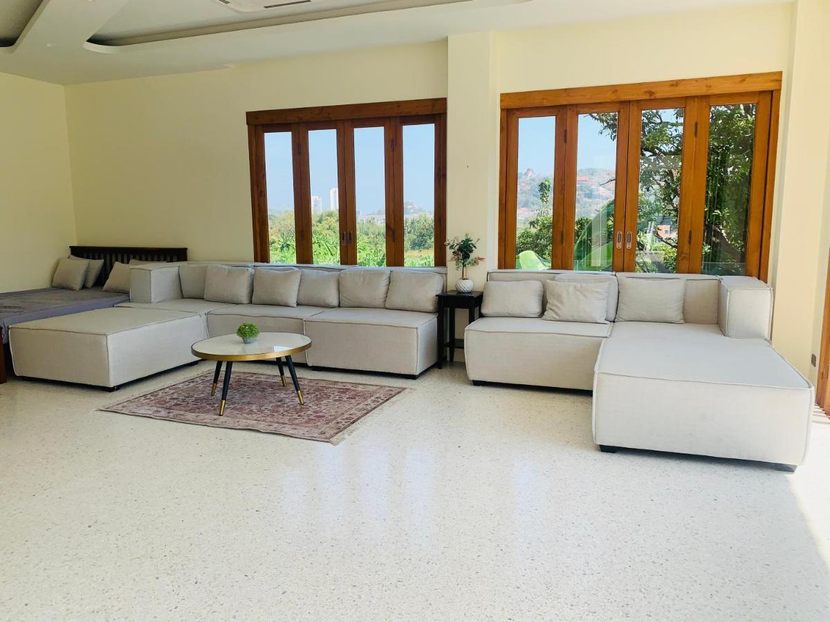 Le'baris Hua Hin