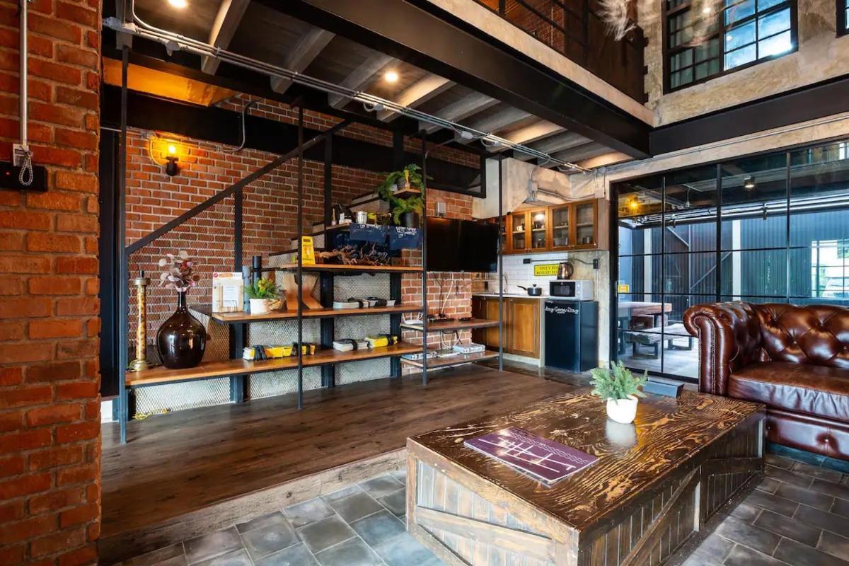 Any Day House HHQ