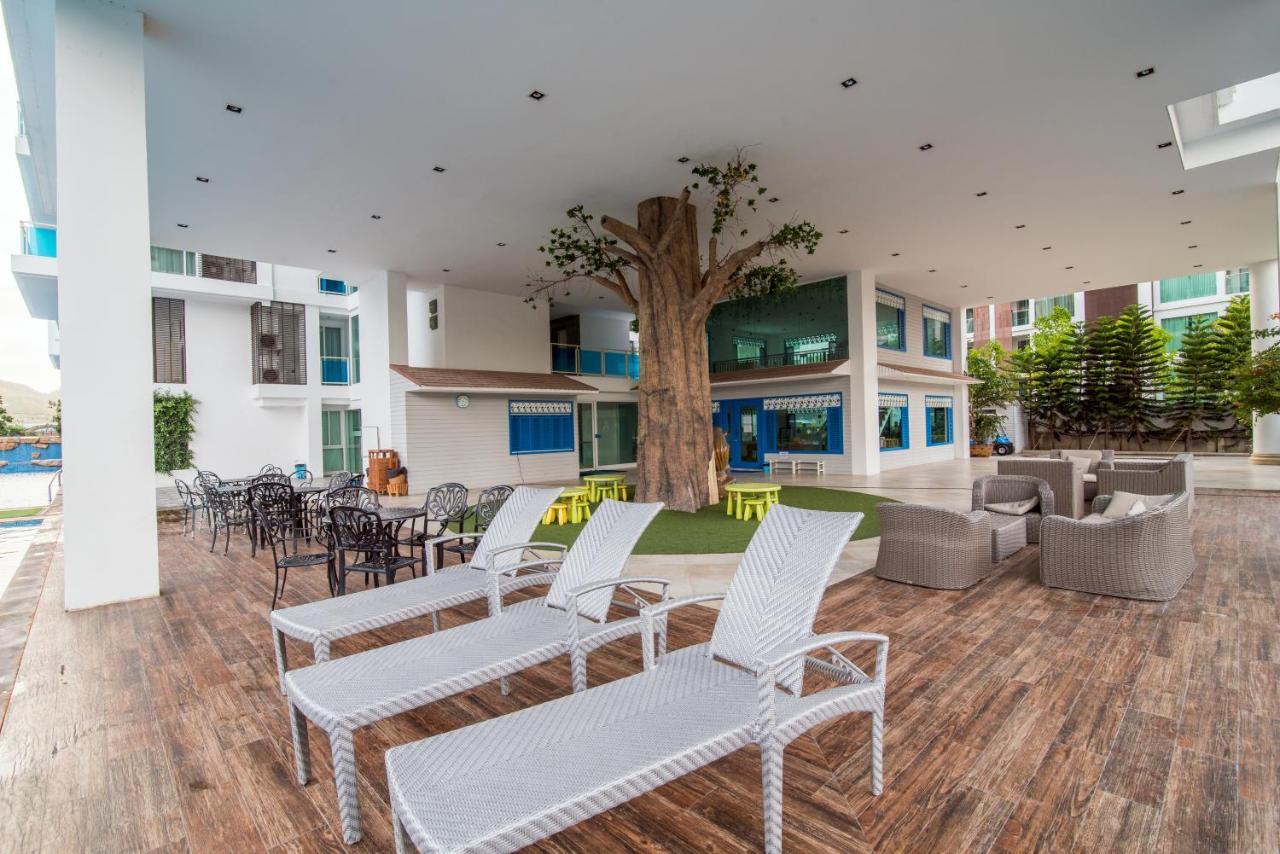 Family Condo: 3-bedroom Waterpark Oasis Near Cicada Market