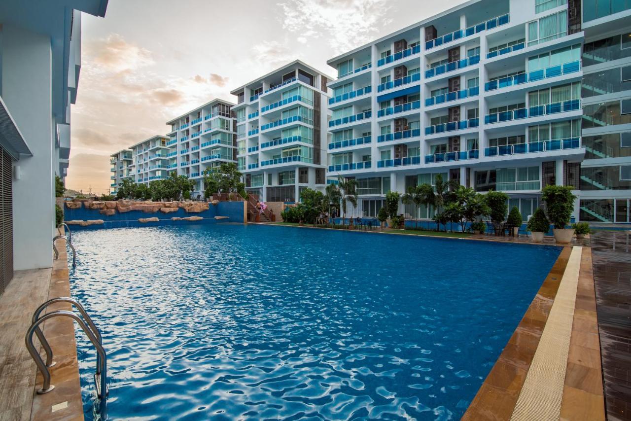 Family Condo: 3-bedroom Waterpark Oasis Near Cicada Market * HHQ