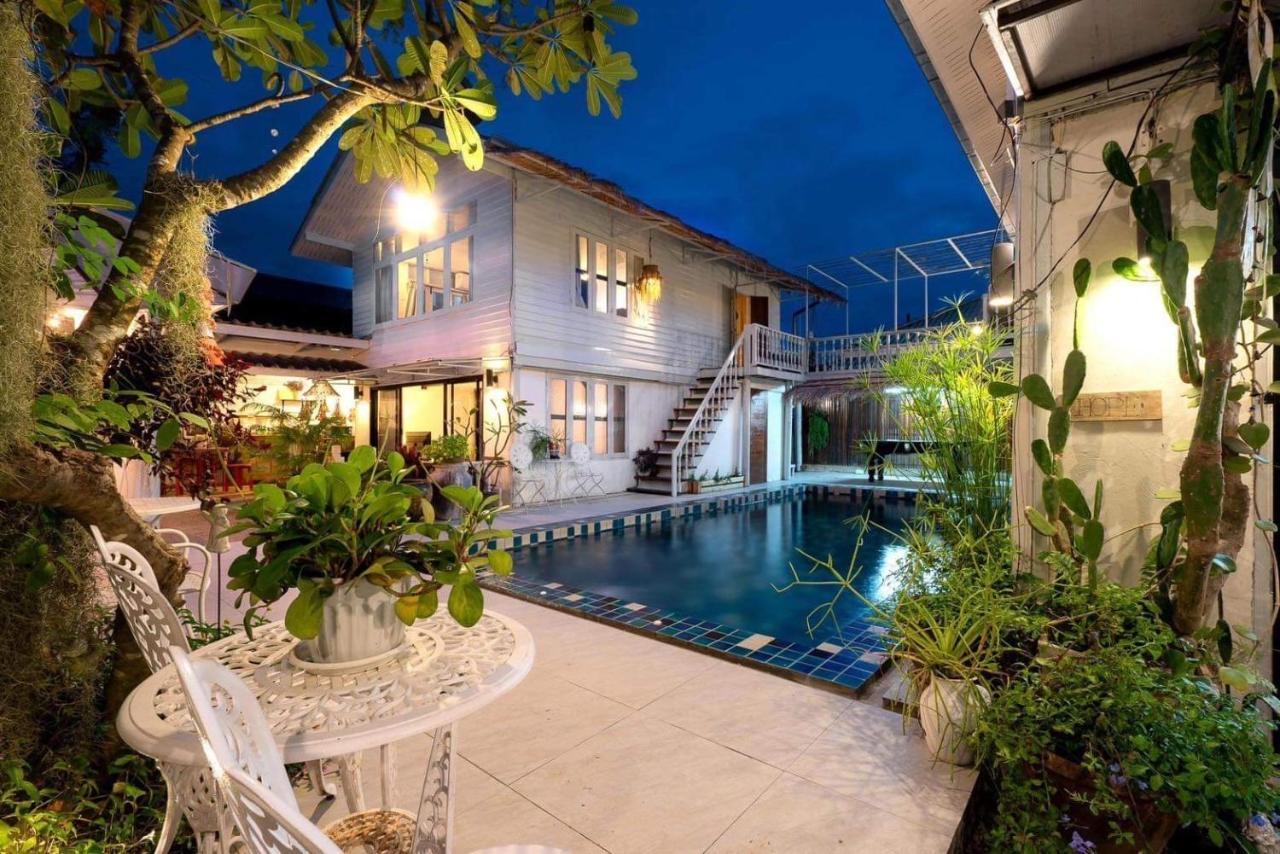 Secret Garden Pool Guest house *