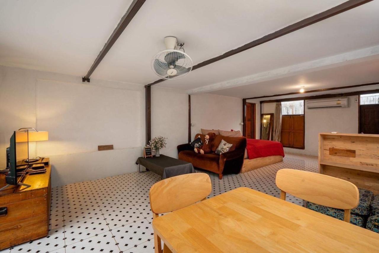 Guest house Secret Garden Pool *