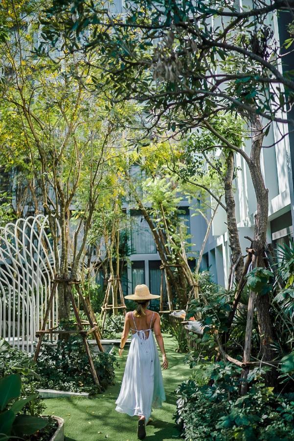 Khách sạn Dusitd2
