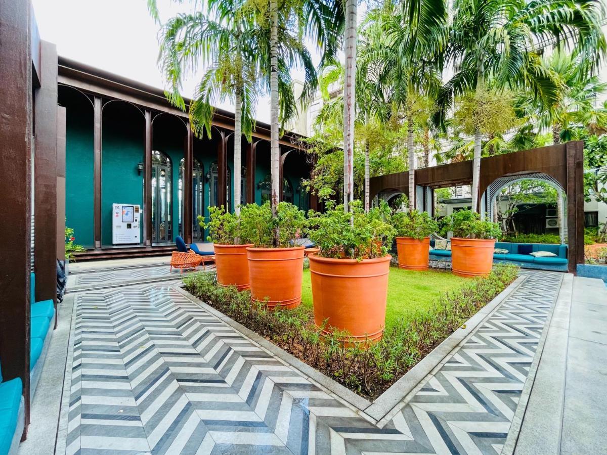 Nara Lahabana * Hua Hin