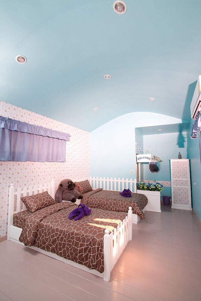 Gorilla Hills Hotel Hua Hin