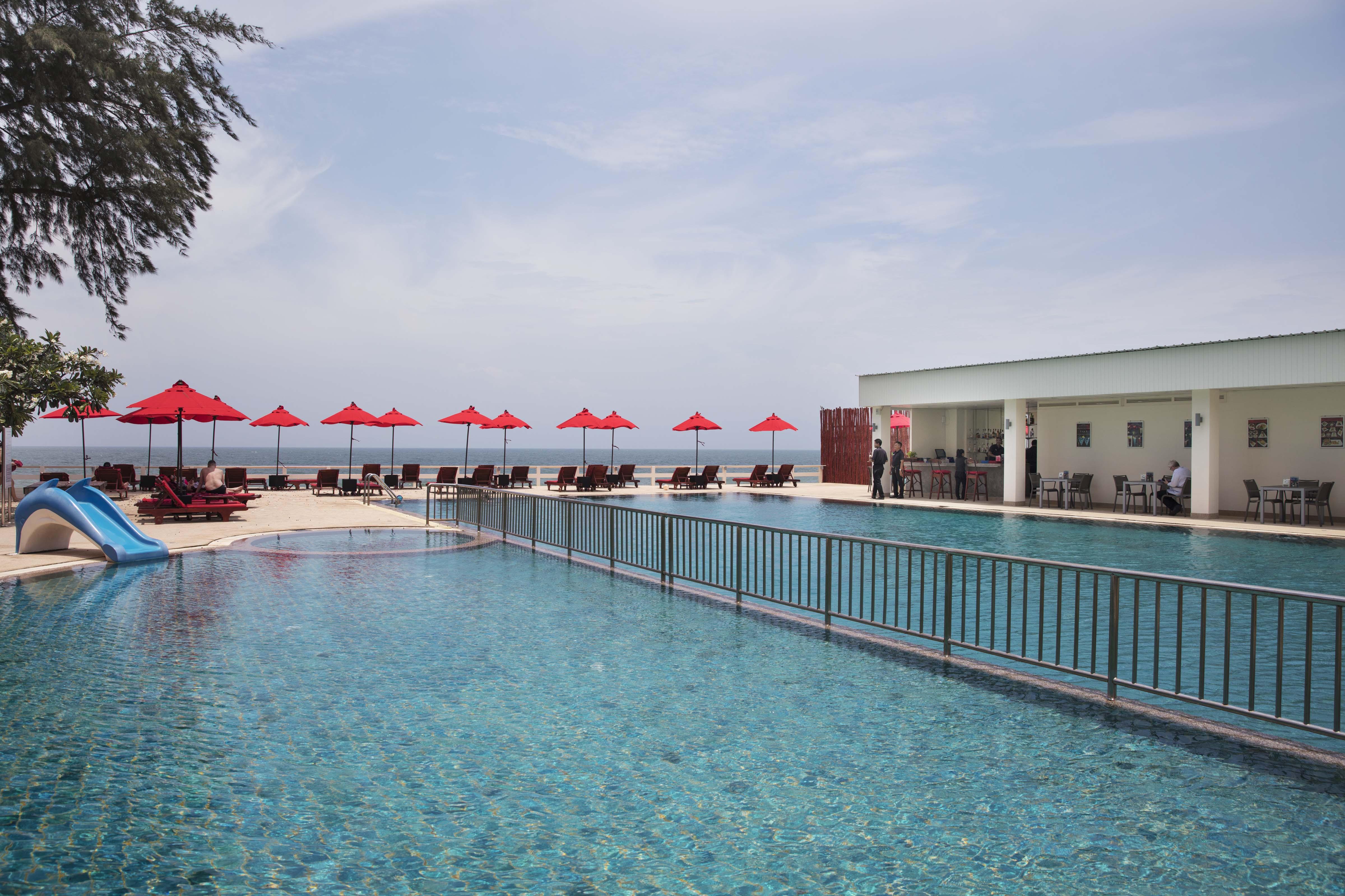 Chom View Hotel, Hotel