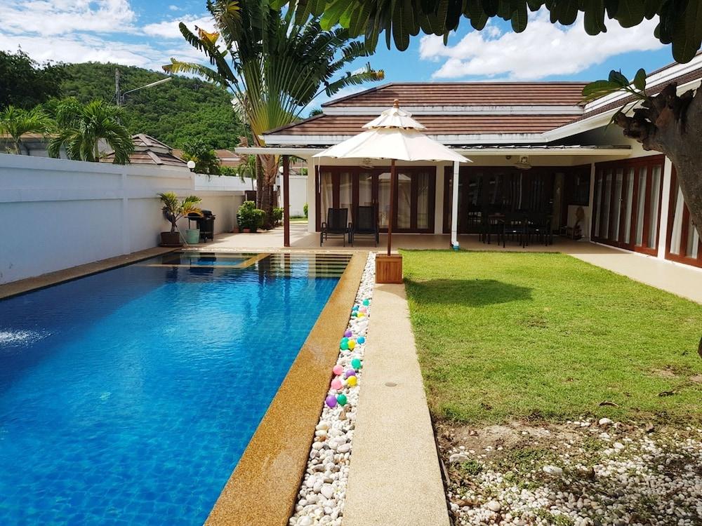 ทิวาพูลวิลล่า Thiva Pool *