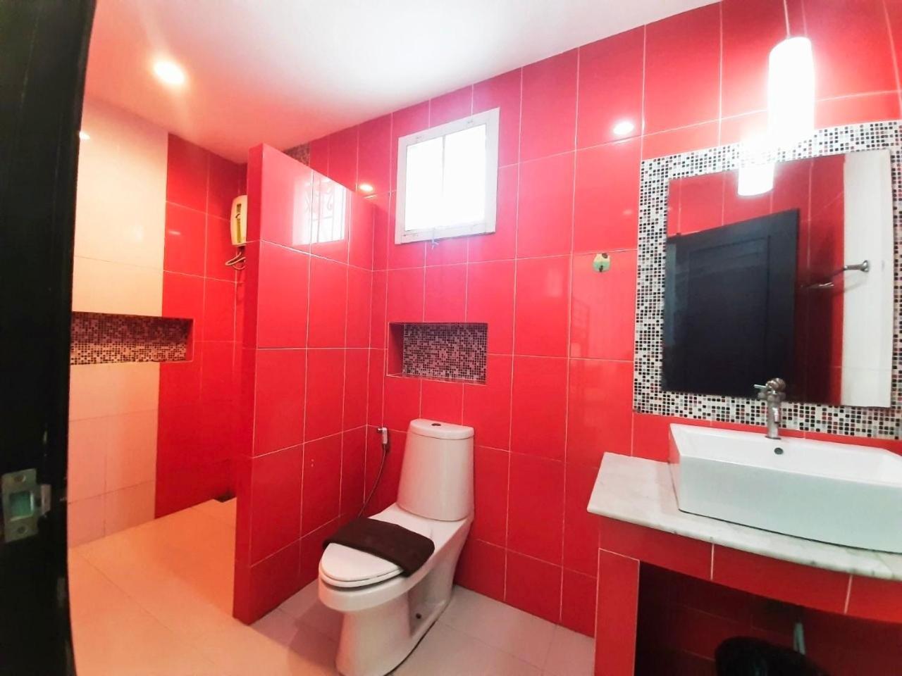 Rumah percutian บ้านคาราโอเกะ พูลวิลล่า 3 ห้องนอน สระส่วนตัว พัก 6-15 คน Hua Hin