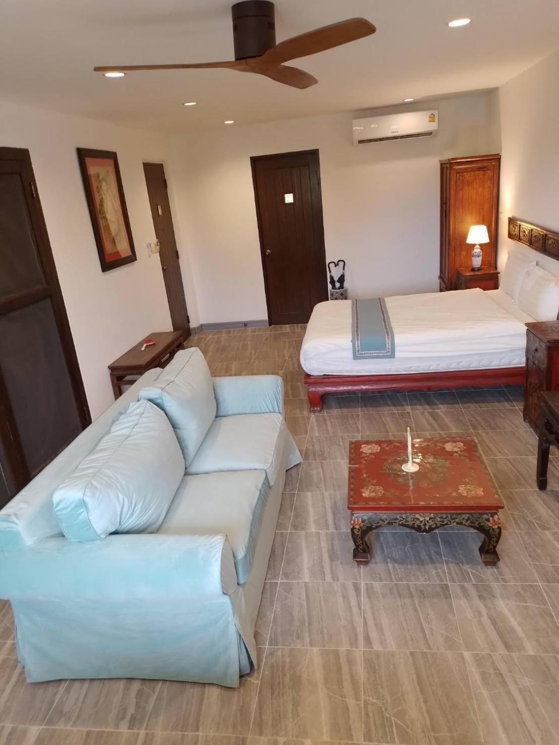 Btc Boutique Resort: Private Pool In Resort