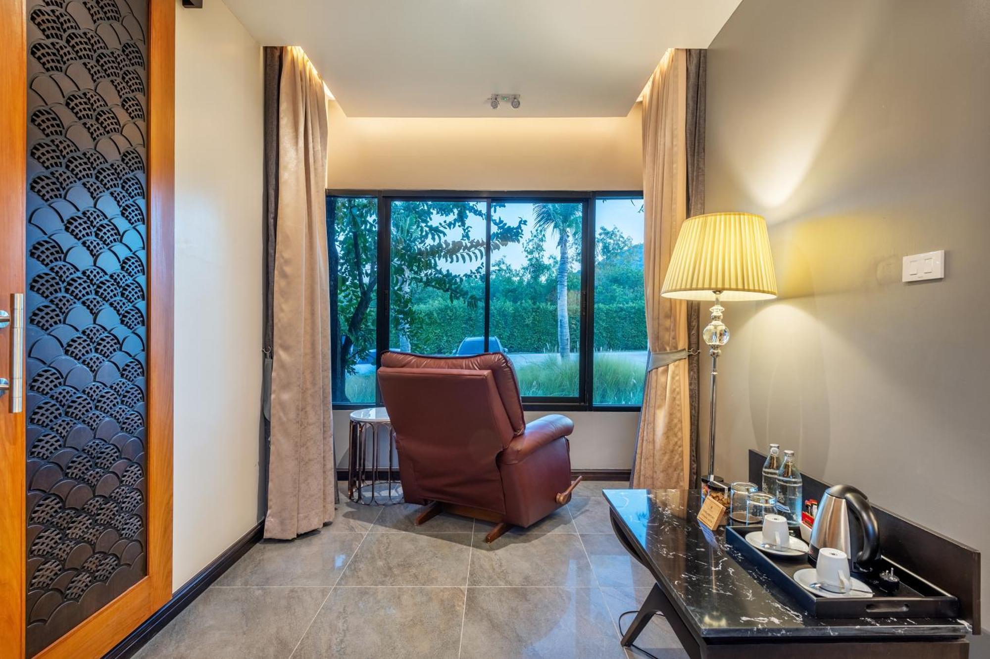 Phukalini Luxury Pool & Onsen Hotel