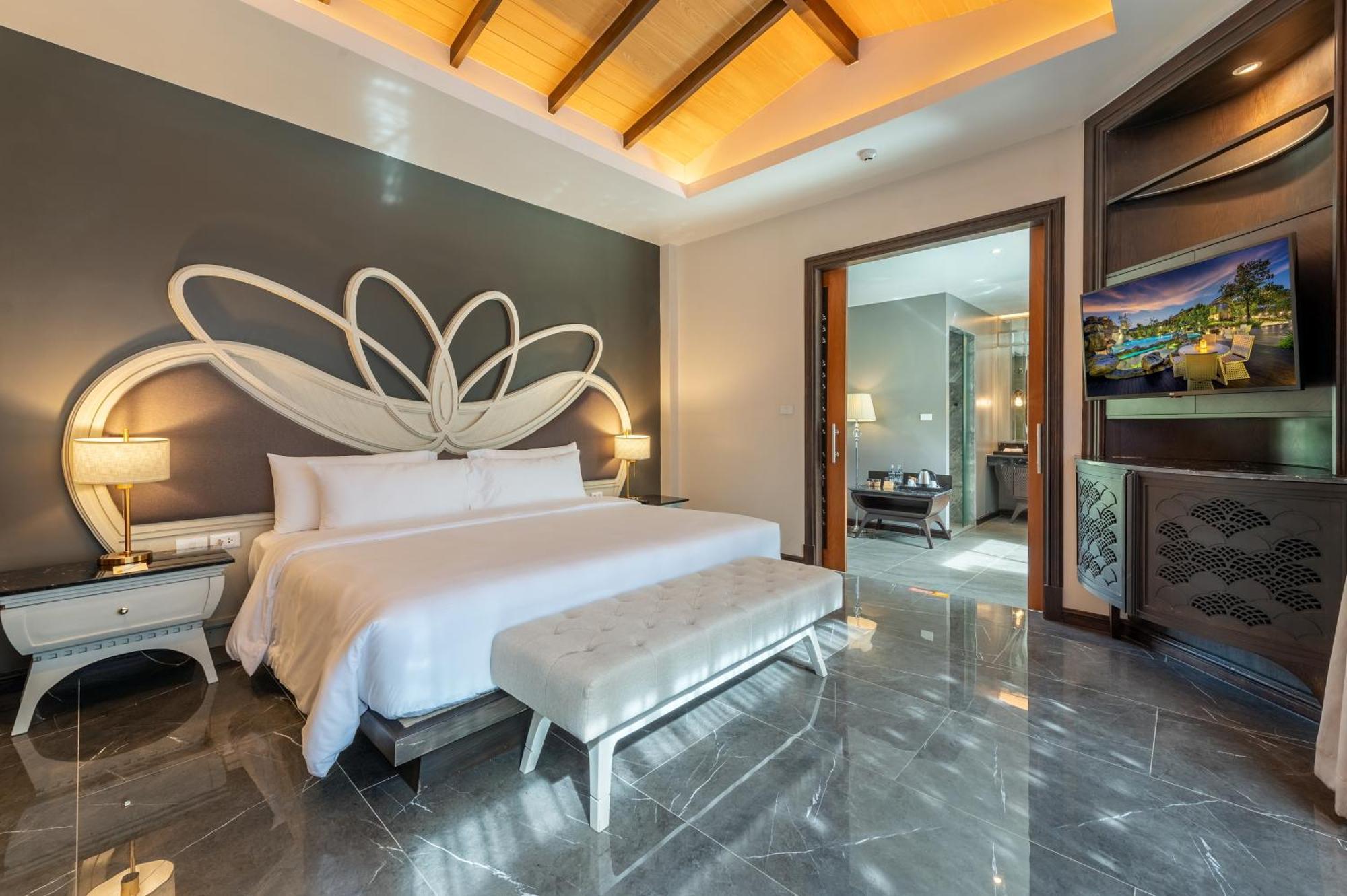 Phukalini Luxury Pool & Onsen 4*