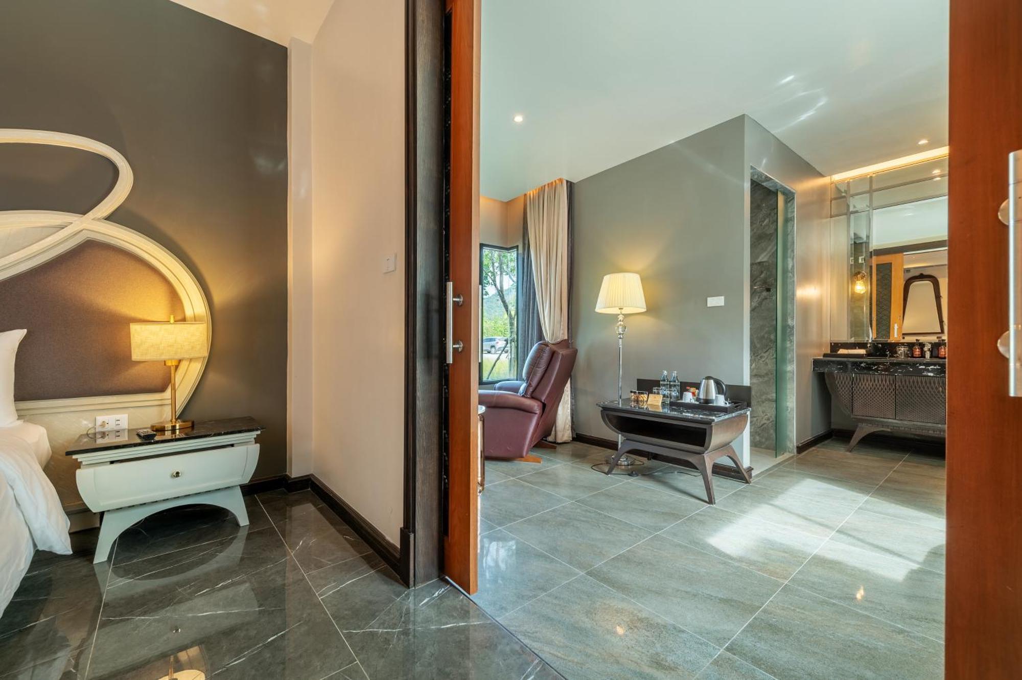 Hotel Phukalini Luxury Pool & Onsen Hua Hin