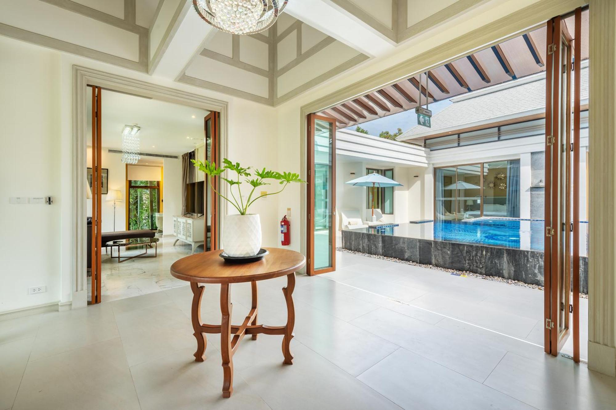 Phukalini Luxury Pool & Onsen Hotel 4*
