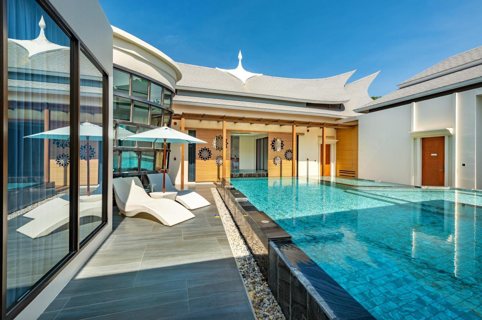 Hotel Phukalini Luxury Pool & Onsen