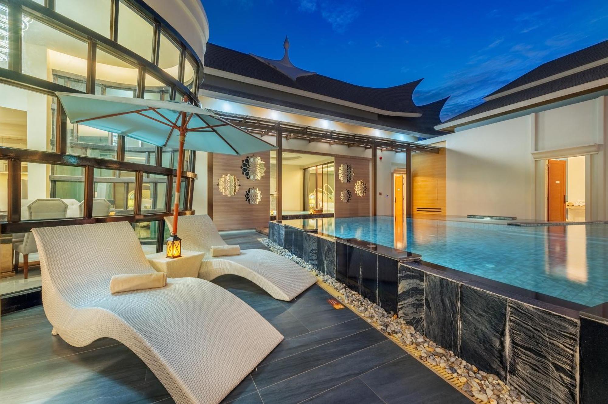 Phukalini Luxury Pool & Onsen 4*
