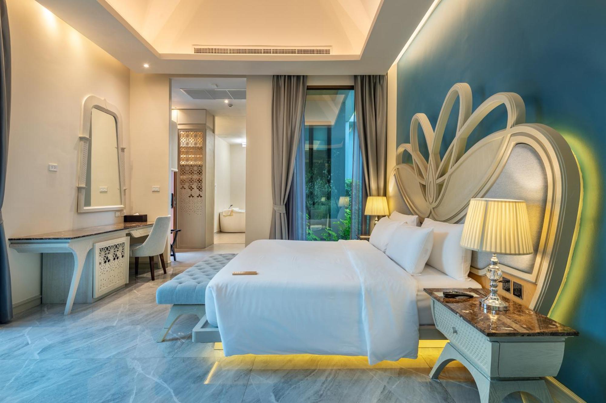 Phukalini Luxury Pool & Onsen Hotel