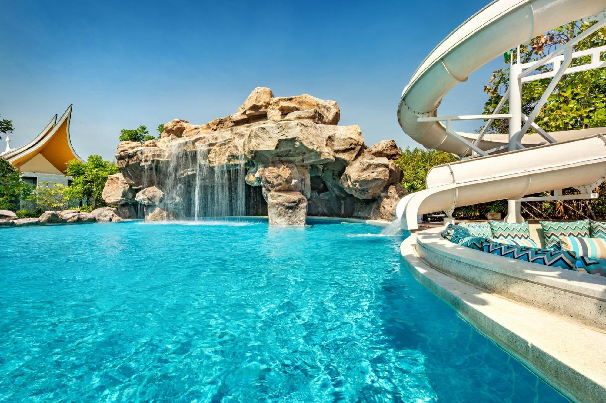 Phukalini Luxury Pool & Onsen Hotel Hua Hin