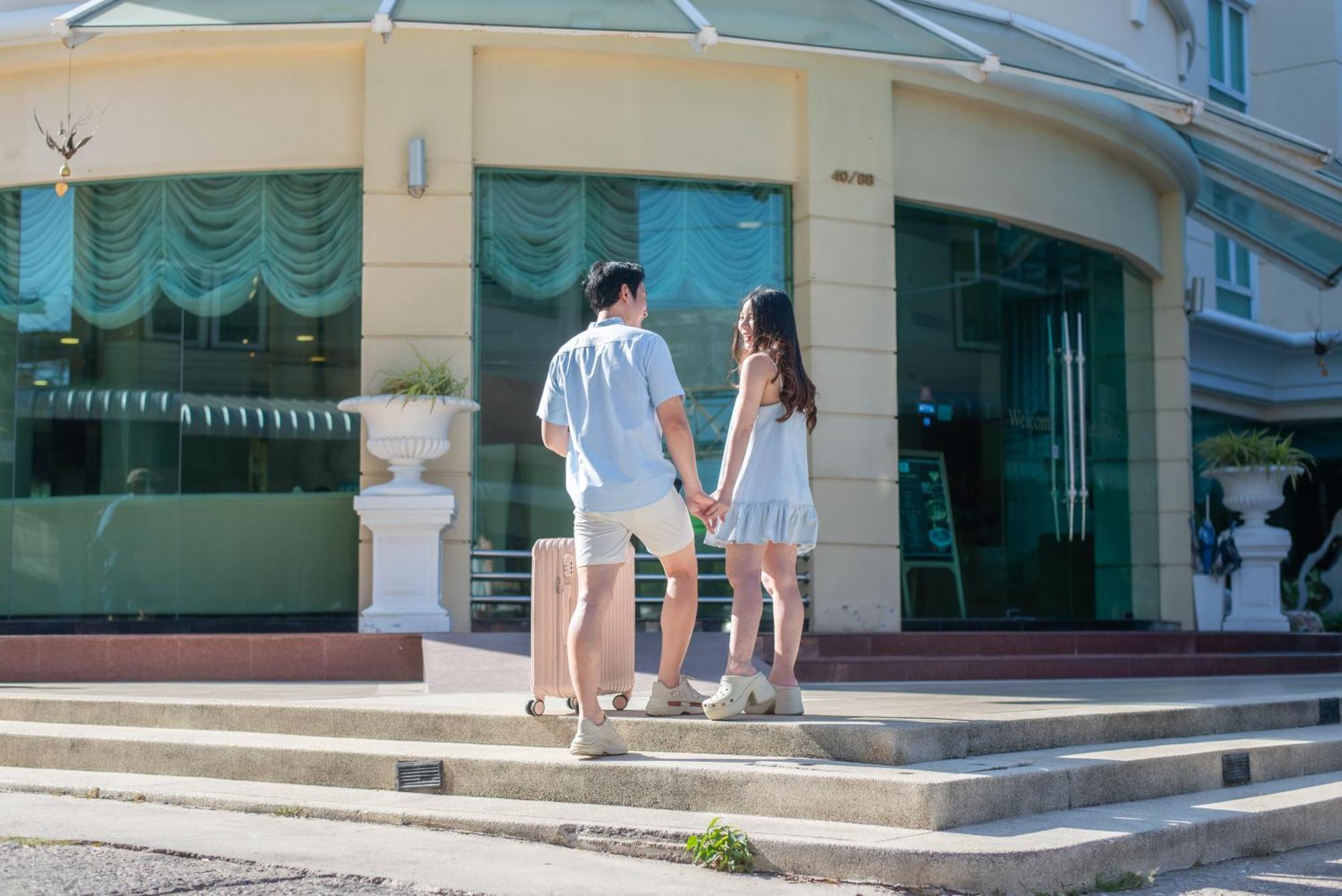 Royal Pavilion 4* Hua Hin