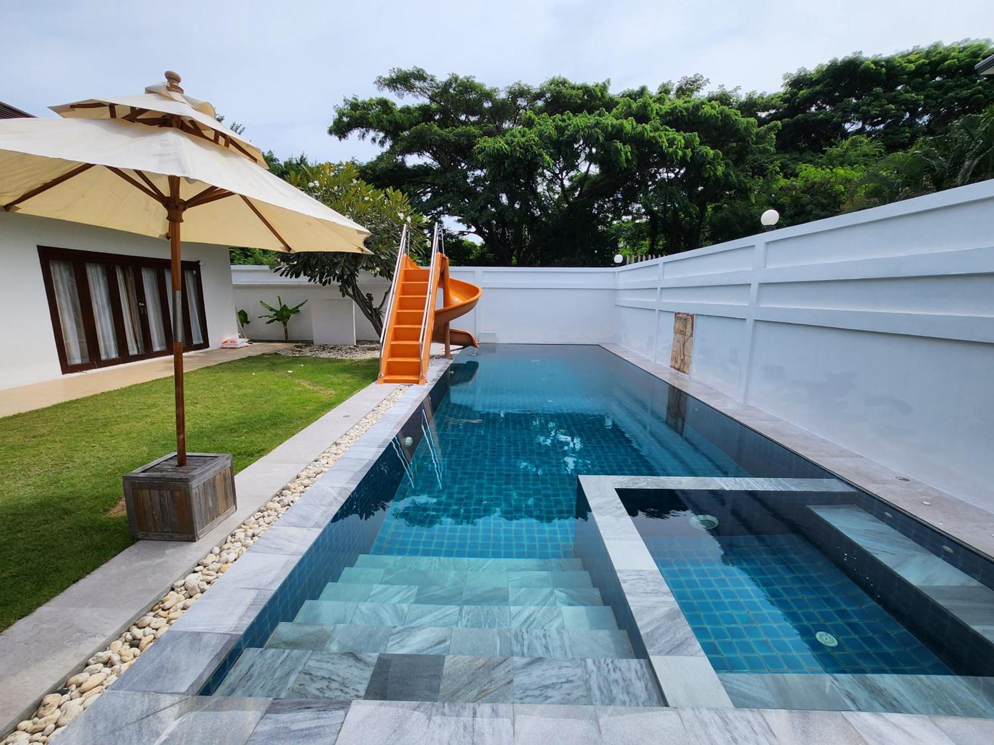 Holiday home ทิวาพูลวิลล่า Thiva Pool *