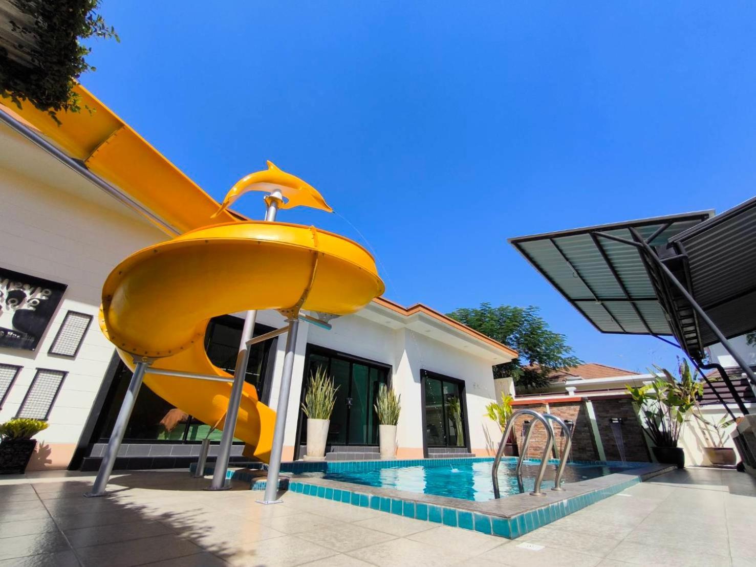 Baan Big Family Pool Vakantiehuis *