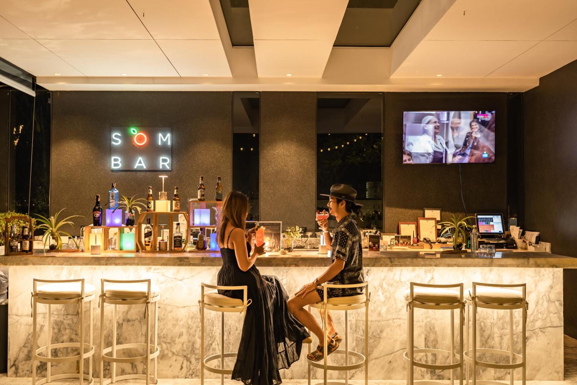 Khách sạn Dusitd2