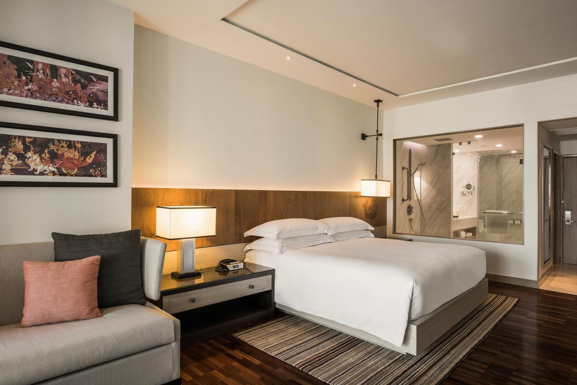 Hilton & 5*