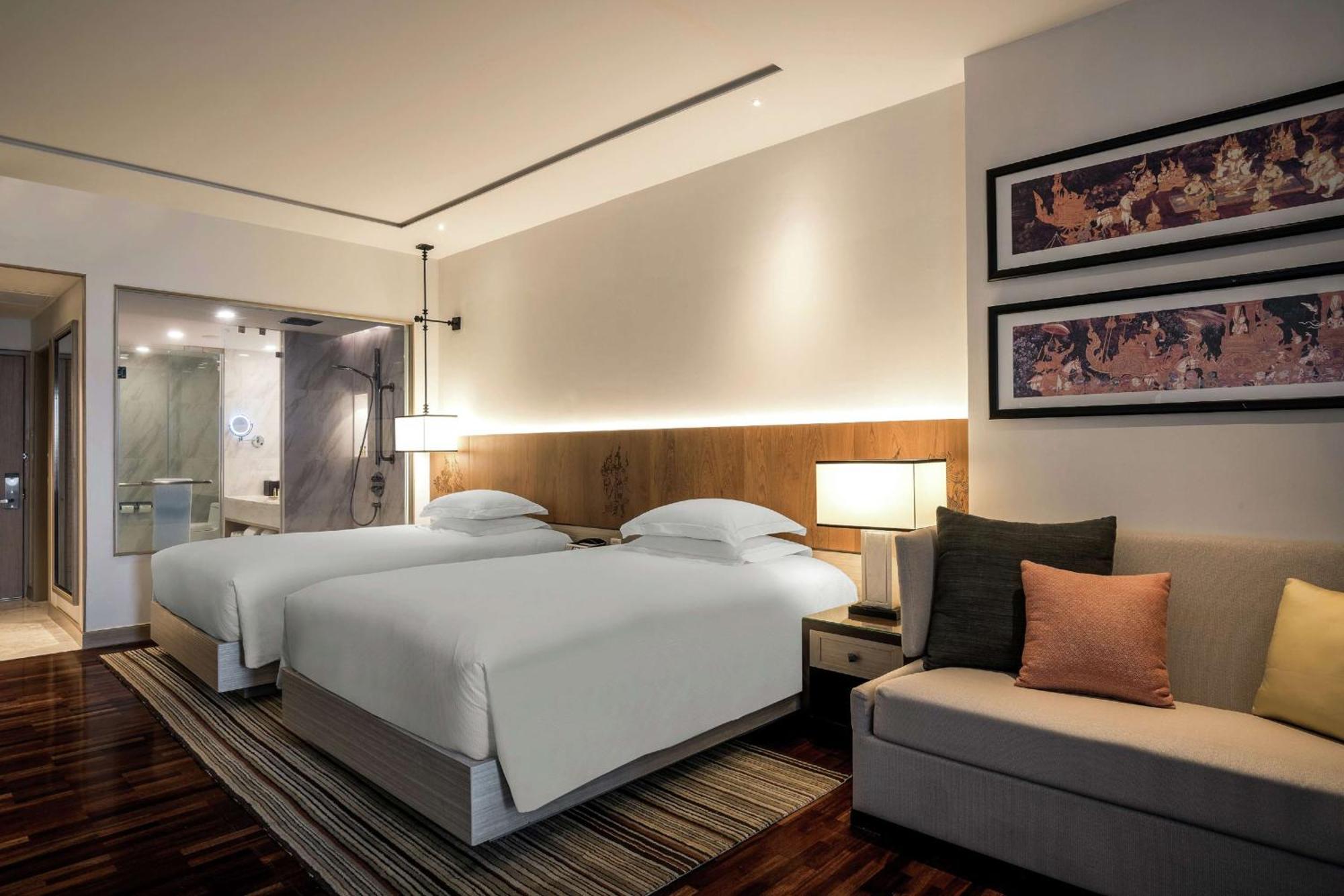 Hilton &