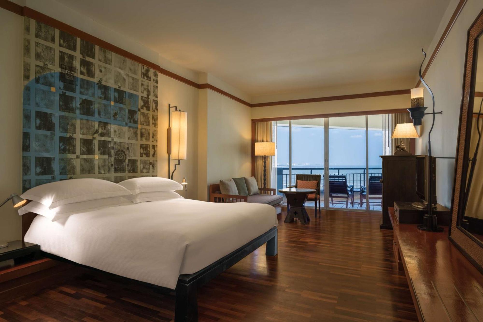 Hilton & Resort