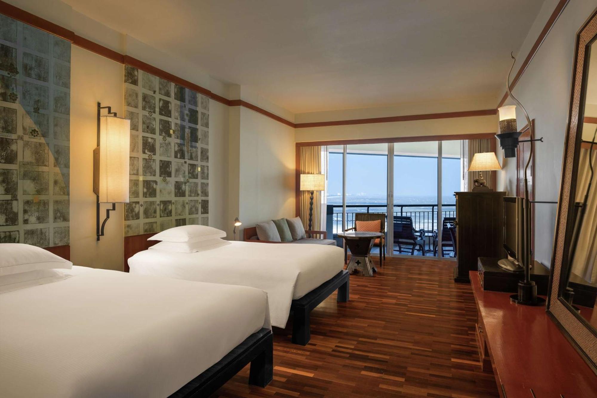 Hilton &