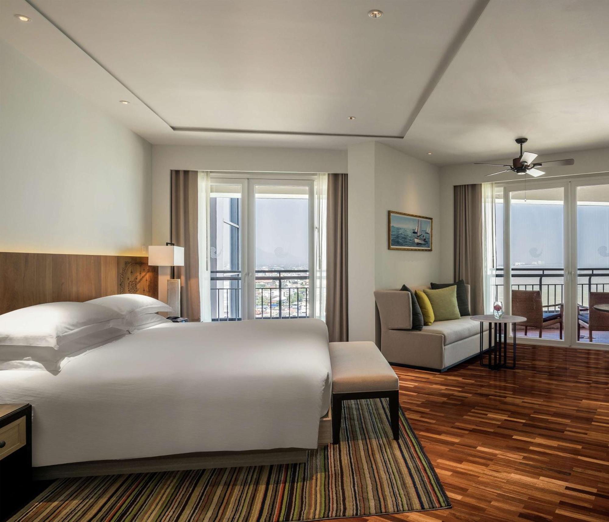 Resort Hilton & 5*