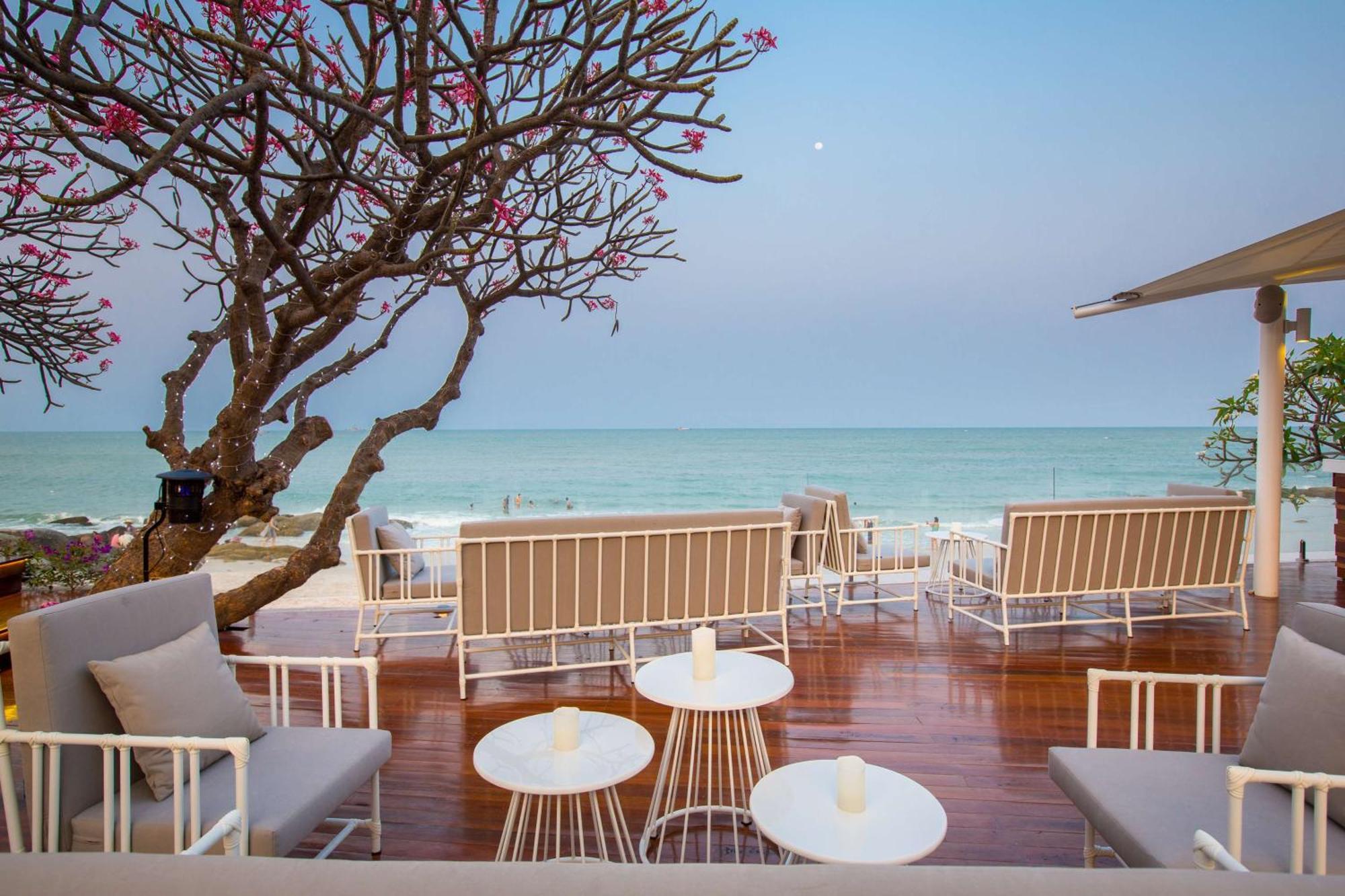 Hilton & Resort