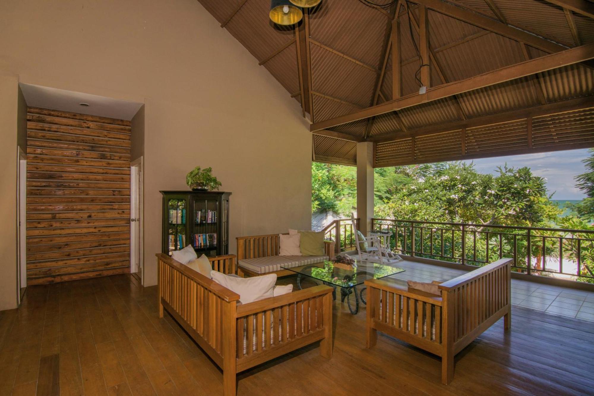 Veranda Hotel