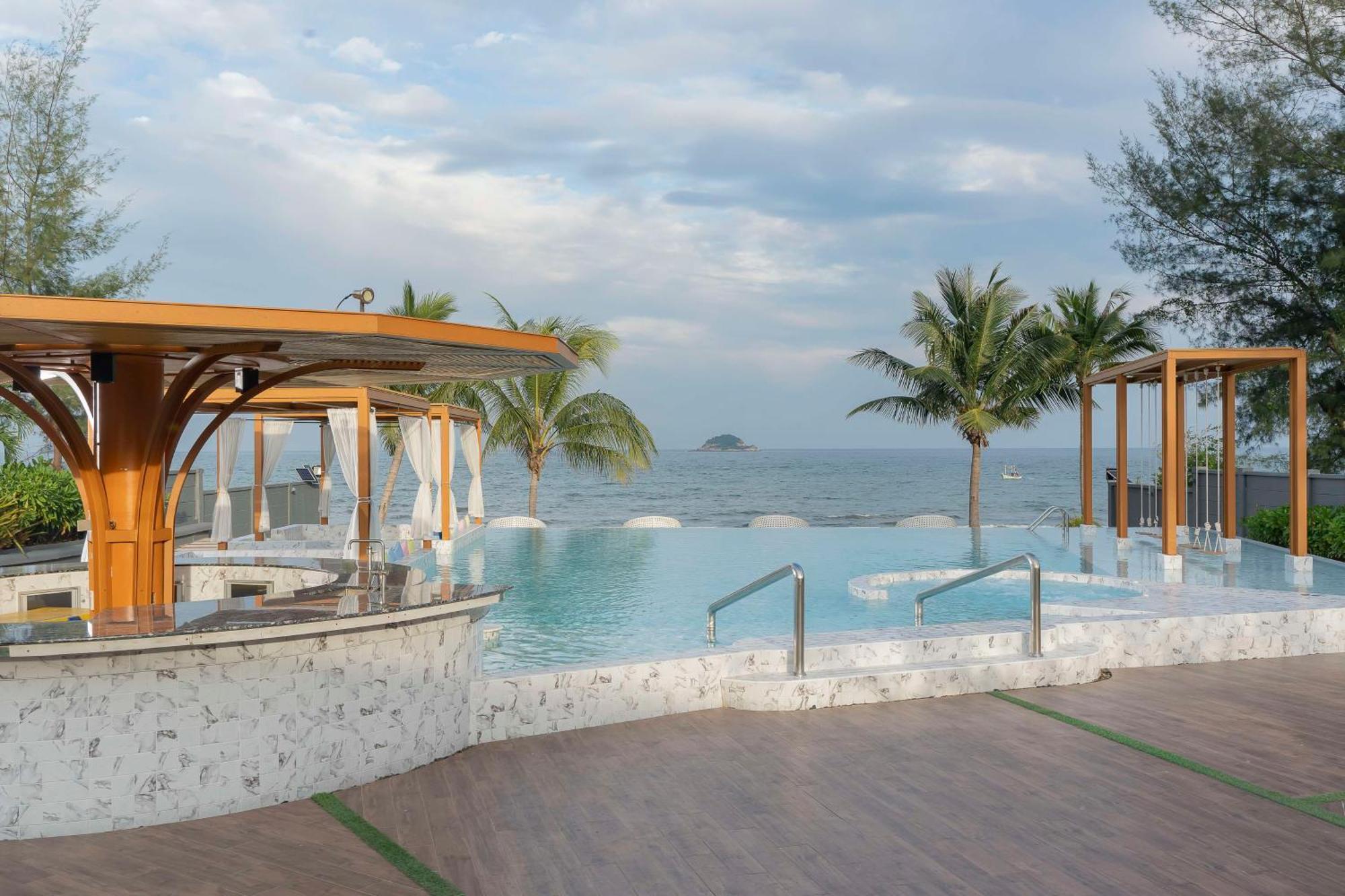 Western Carapace Hotel Hua Hin
