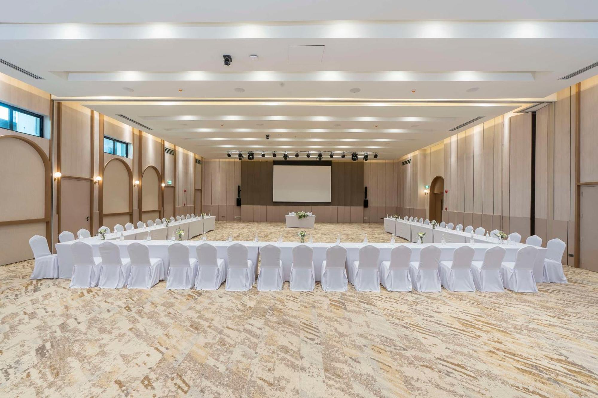 Hotel Western Carapace Hua Hin