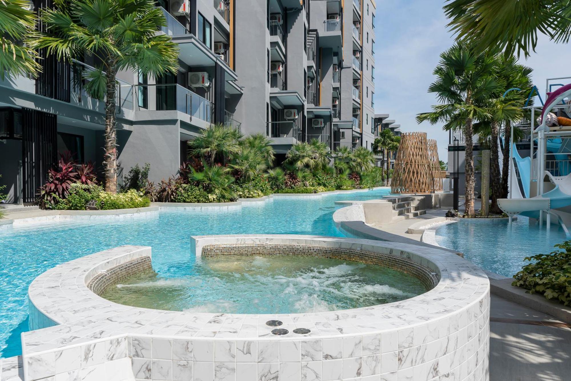 Western Carapace Hotel Hua Hin