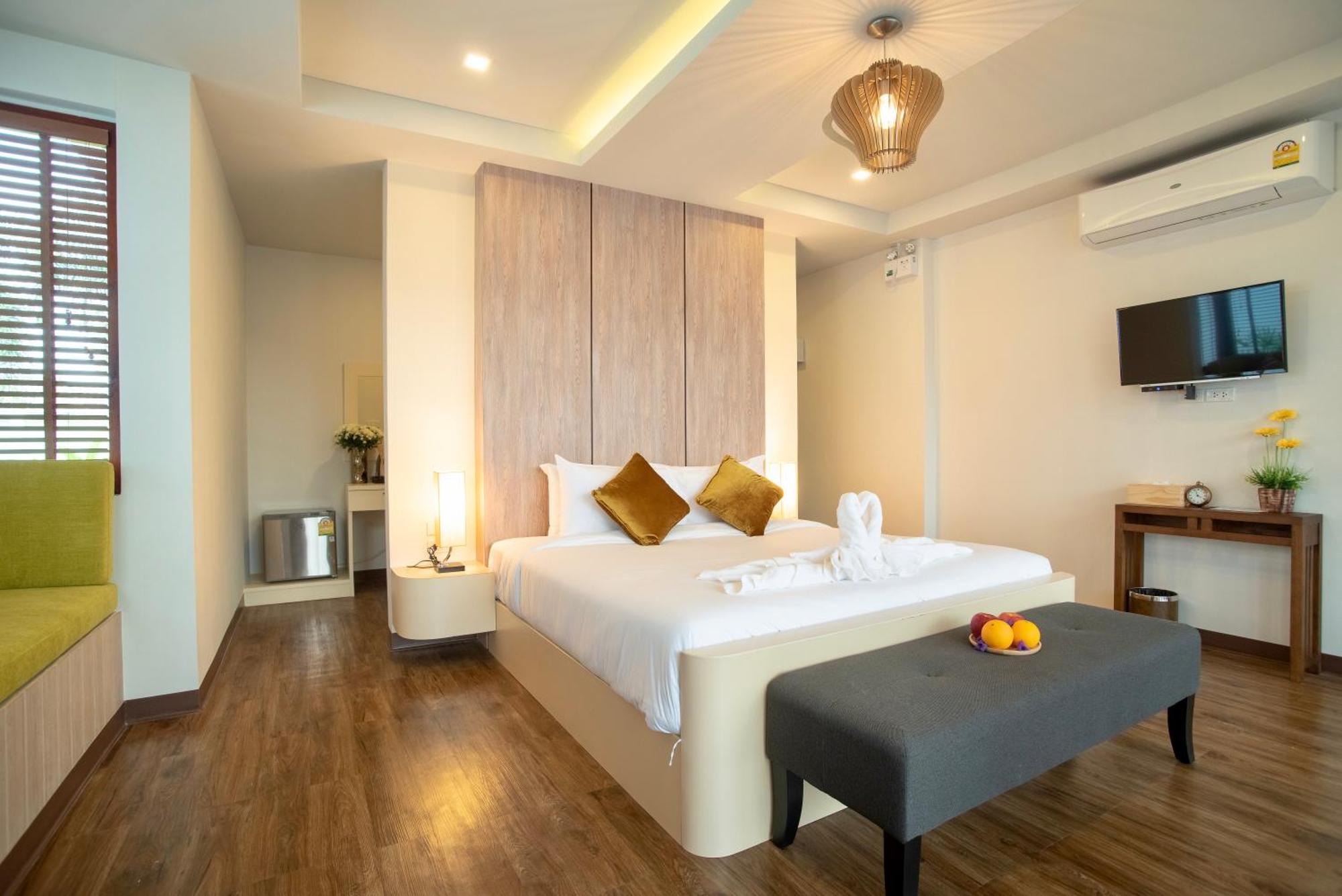 & Hua Hin
