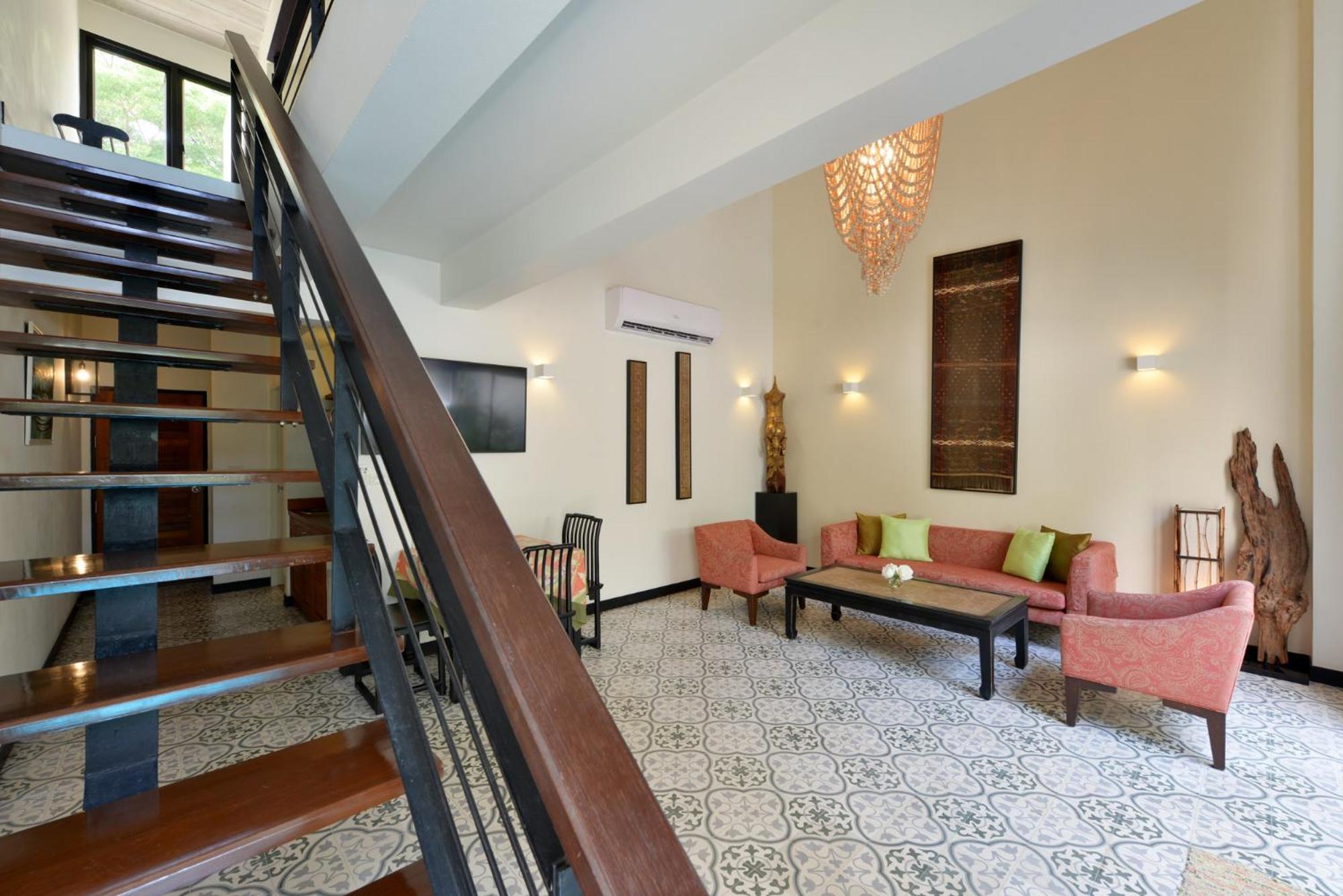 Anantasila Hotel 4*