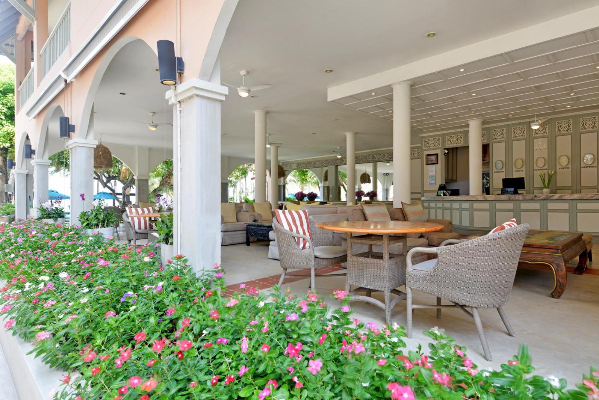 Hotel Anantasila Hua Hin