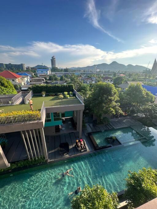 Apartment Beautiful Pool In City, 350 Meters From The ,pool View *