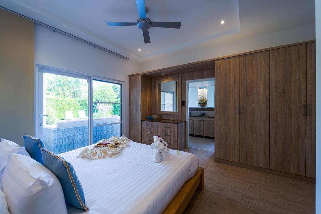 Modern 3 Bedroom Pool - Mr54 *