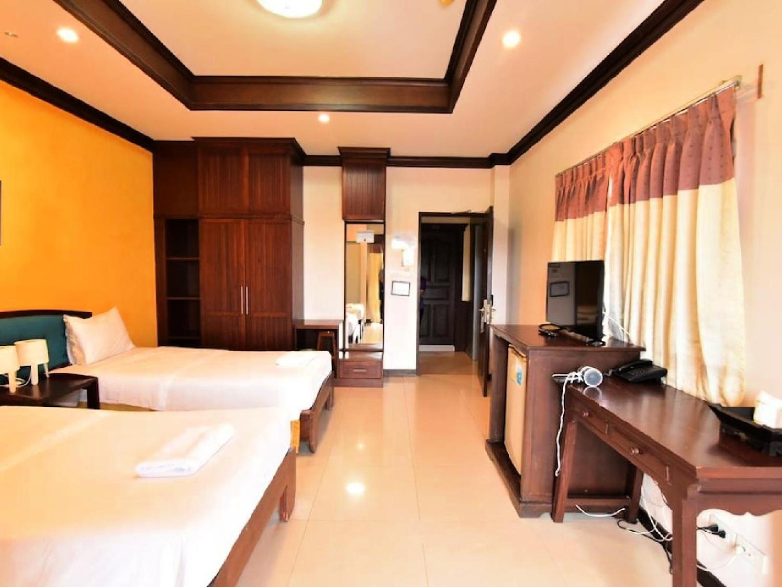 Narawan Hotel, Hotel 3*
